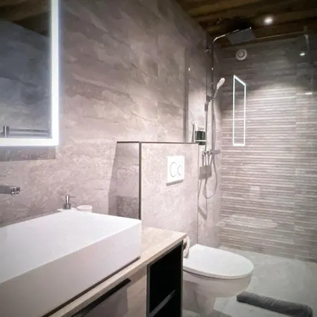 Charming Chalet Near Slopes & Sauna